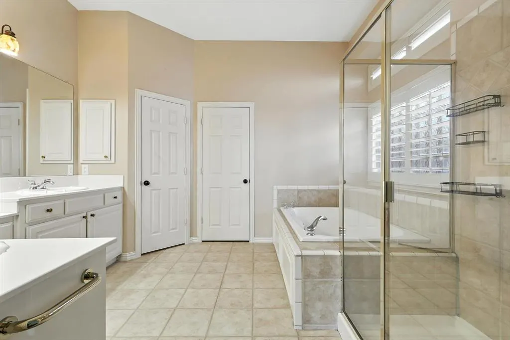 7700 Red Clover Drive