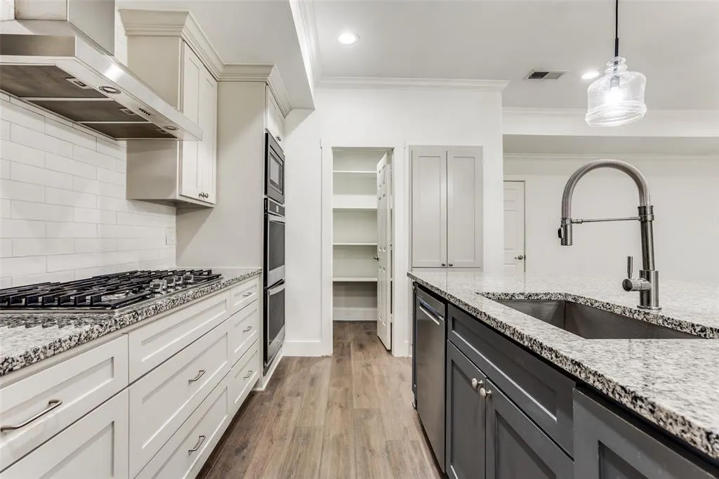 101 S Weatherred Drive