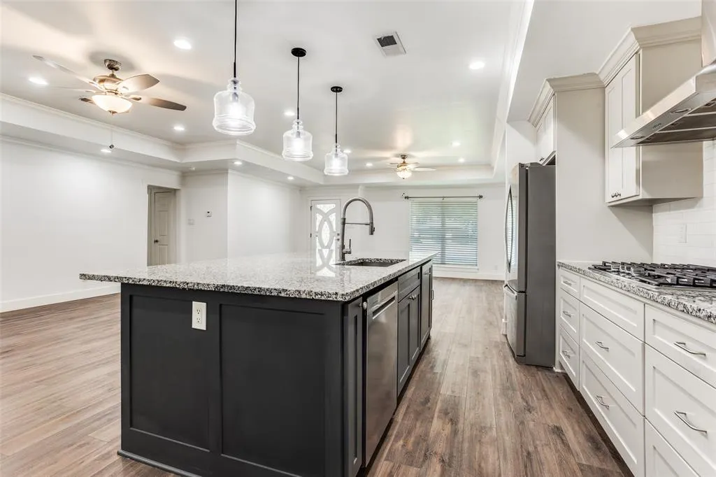 101 S Weatherred Drive