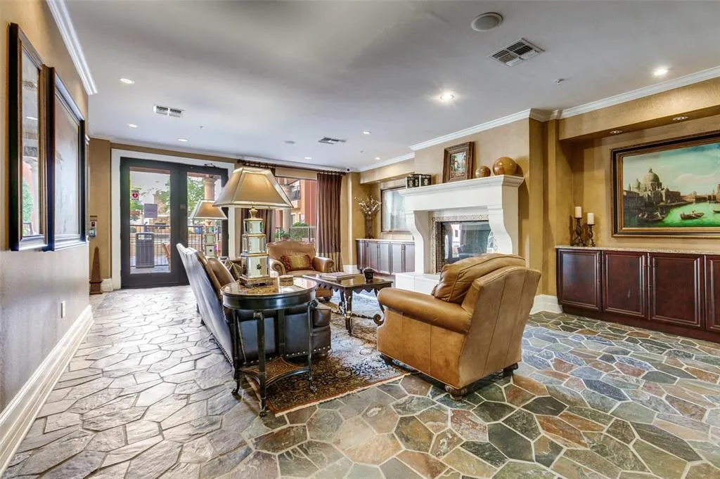 8616 Turtle Creek Boulevard, #206