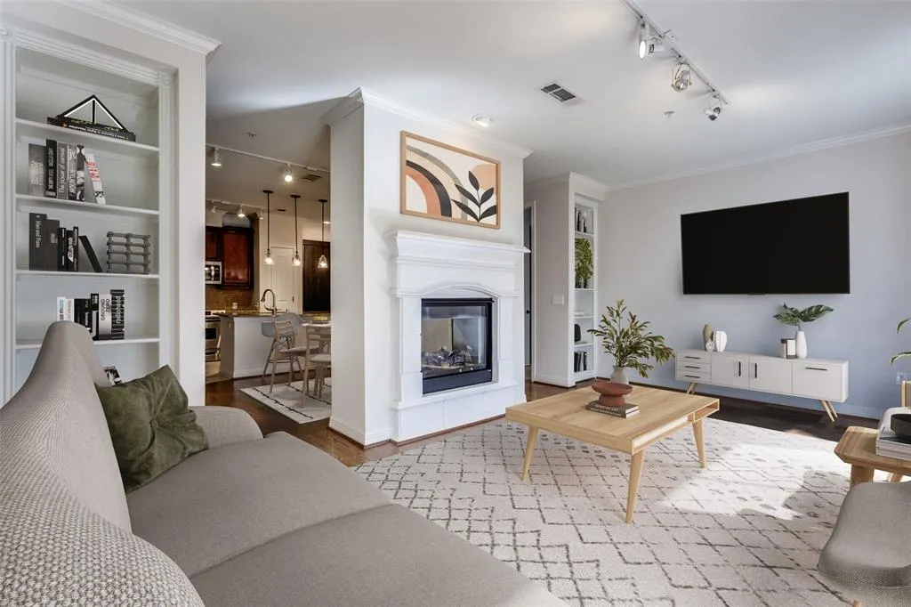 8616 Turtle Creek Boulevard, #206