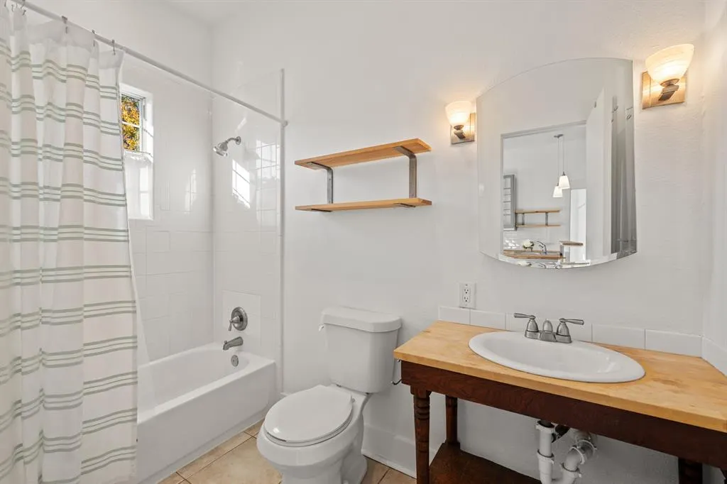 425 S Brighton Avenue