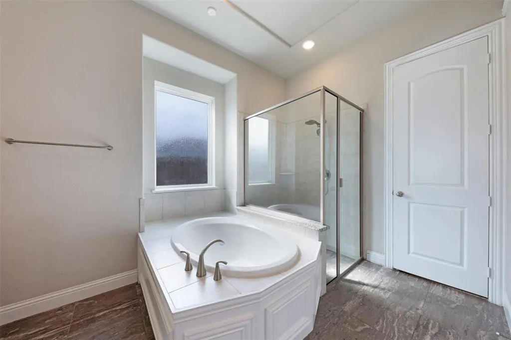 10010 Lucky Debonair Lane