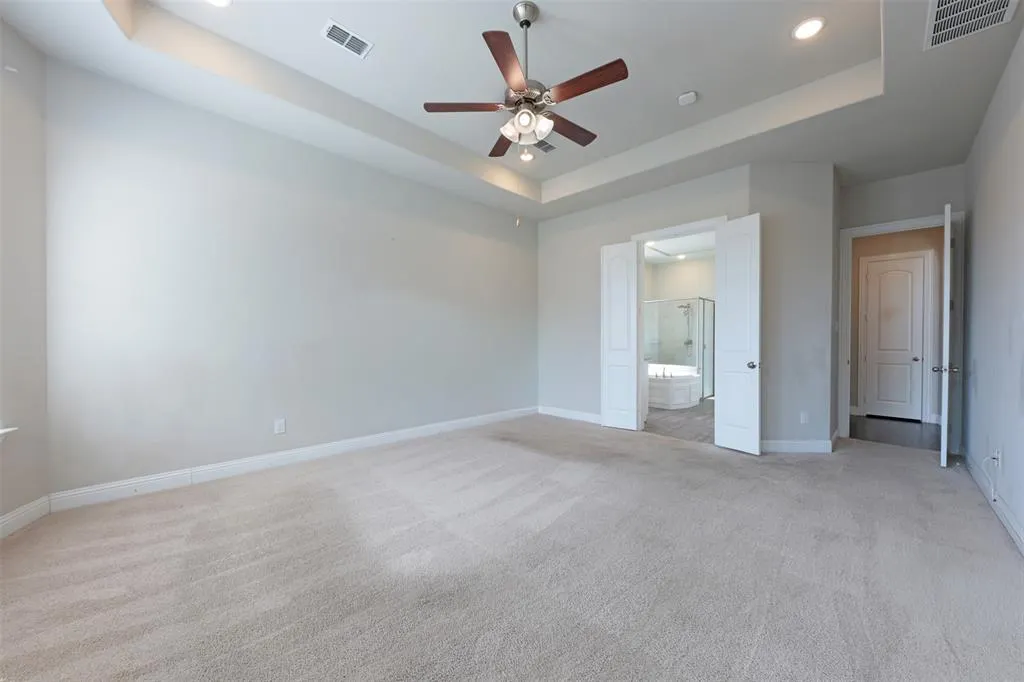 10010 Lucky Debonair Lane