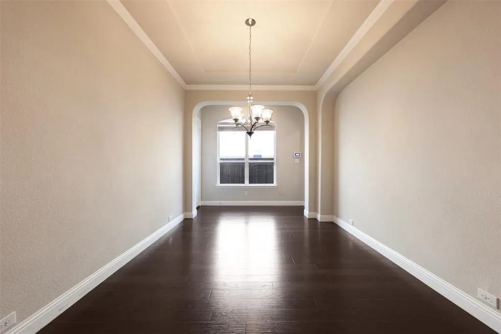 10010 Lucky Debonair Lane