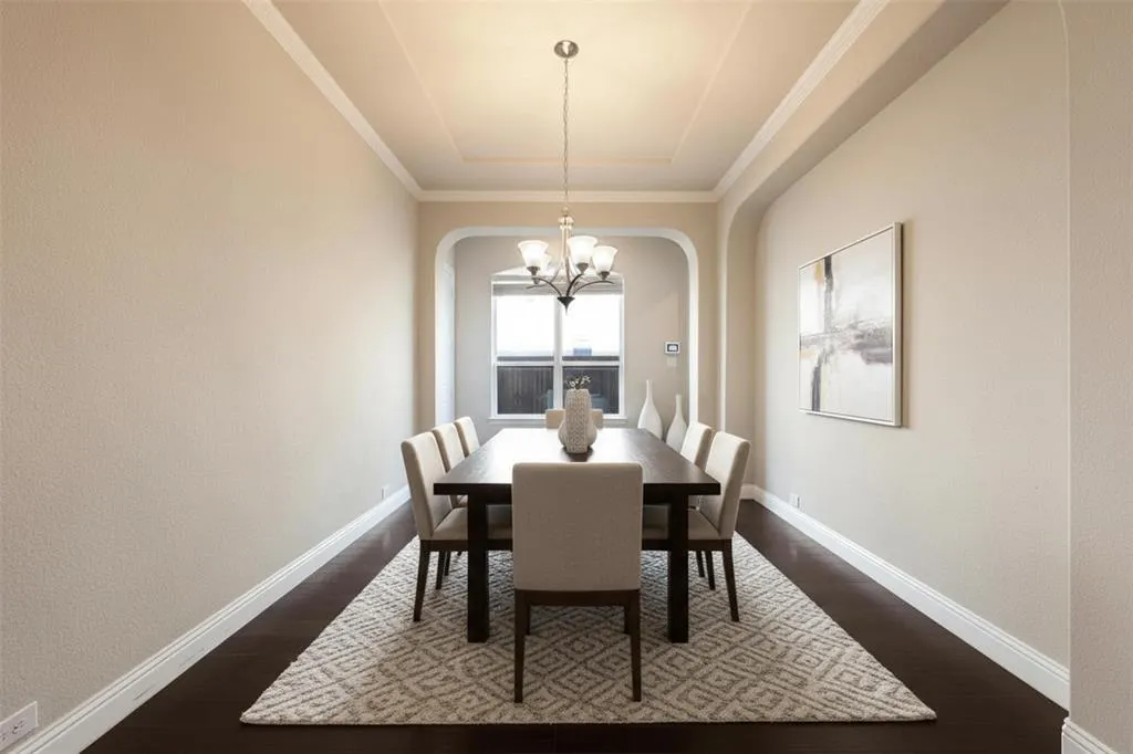 10010 Lucky Debonair Lane