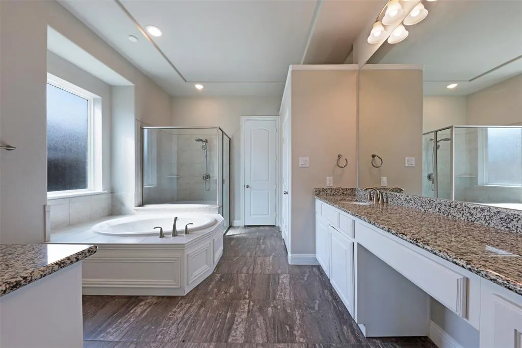 10010 Lucky Debonair Lane