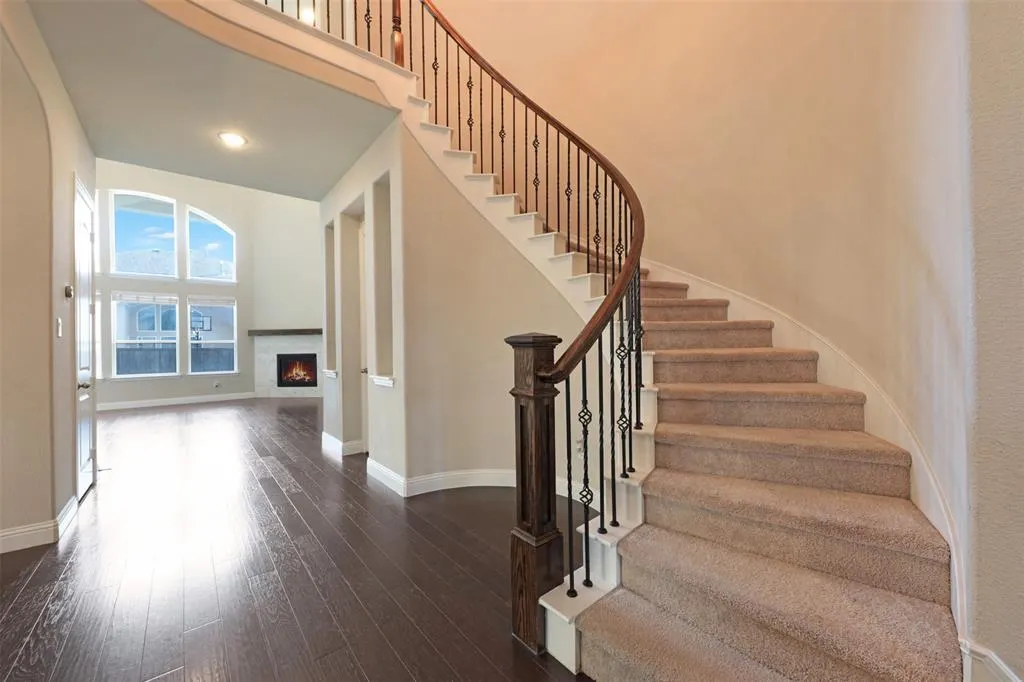 10010 Lucky Debonair Lane