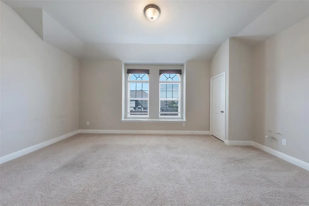 10010 Lucky Debonair Lane