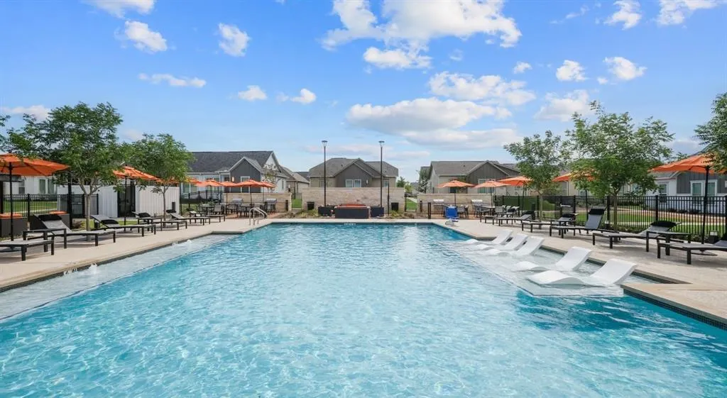 2600 N Lake Forest Drive, #103