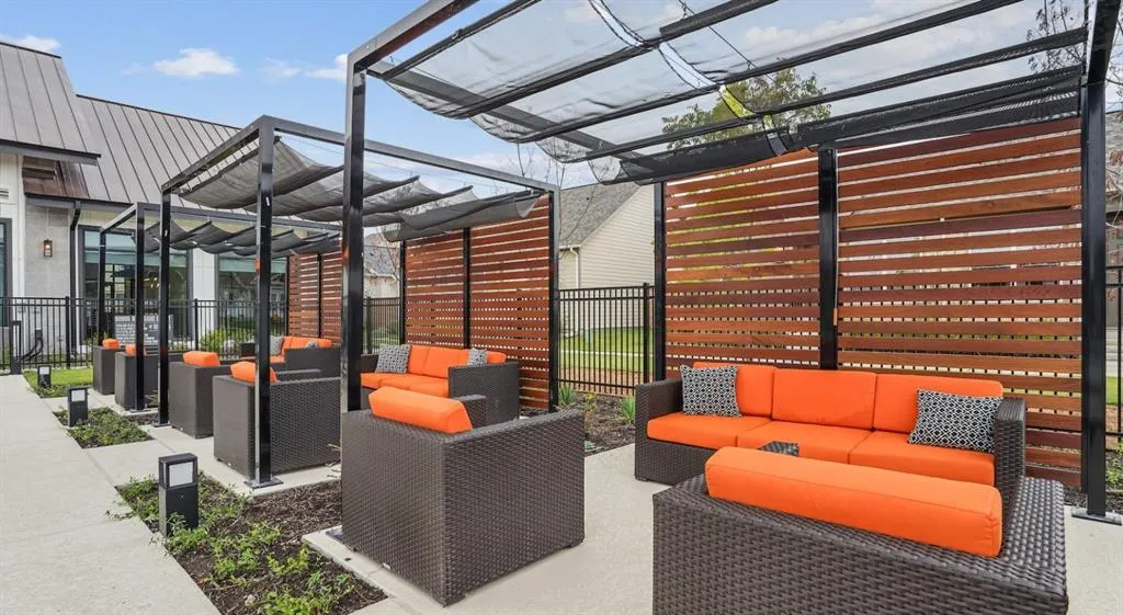 2600 N Lake Forest Drive, #947