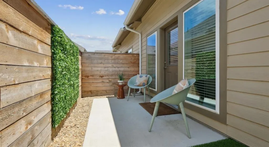 2600 N Lake Forest Drive, #947