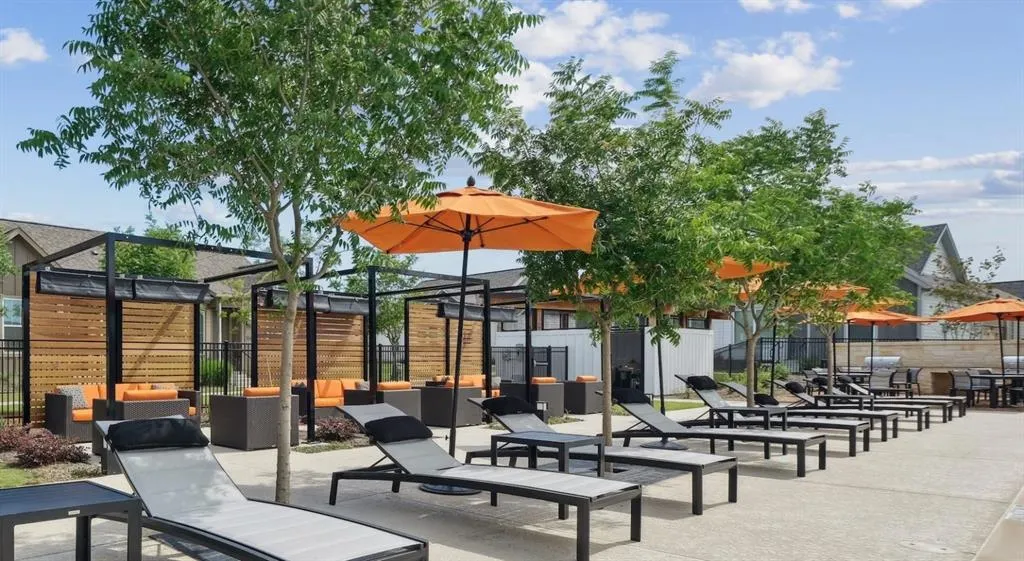 2600 N Lake Forest Drive, #947