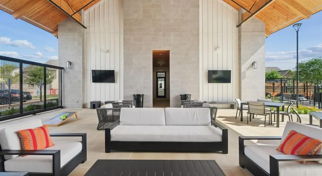 2600 N Lake Forest Drive, #947