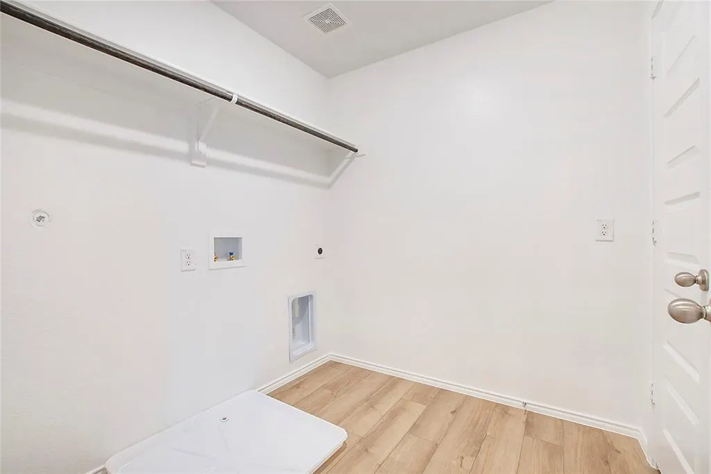 1605 Katharina Avenue