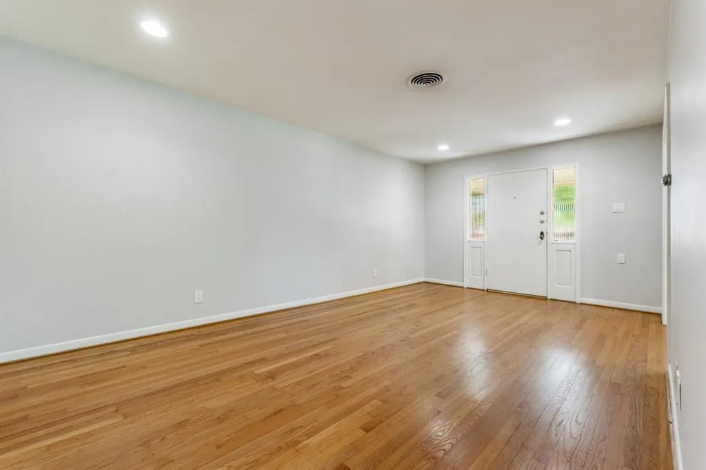 6529 St Moritz Avenue