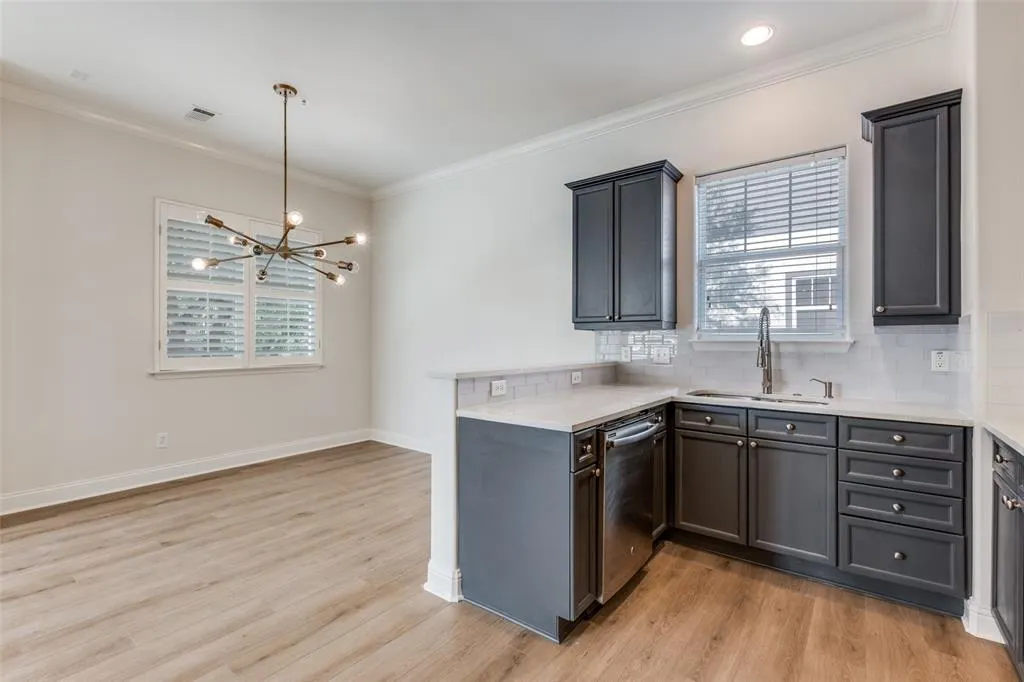 4058 Buena Vista Street, #A