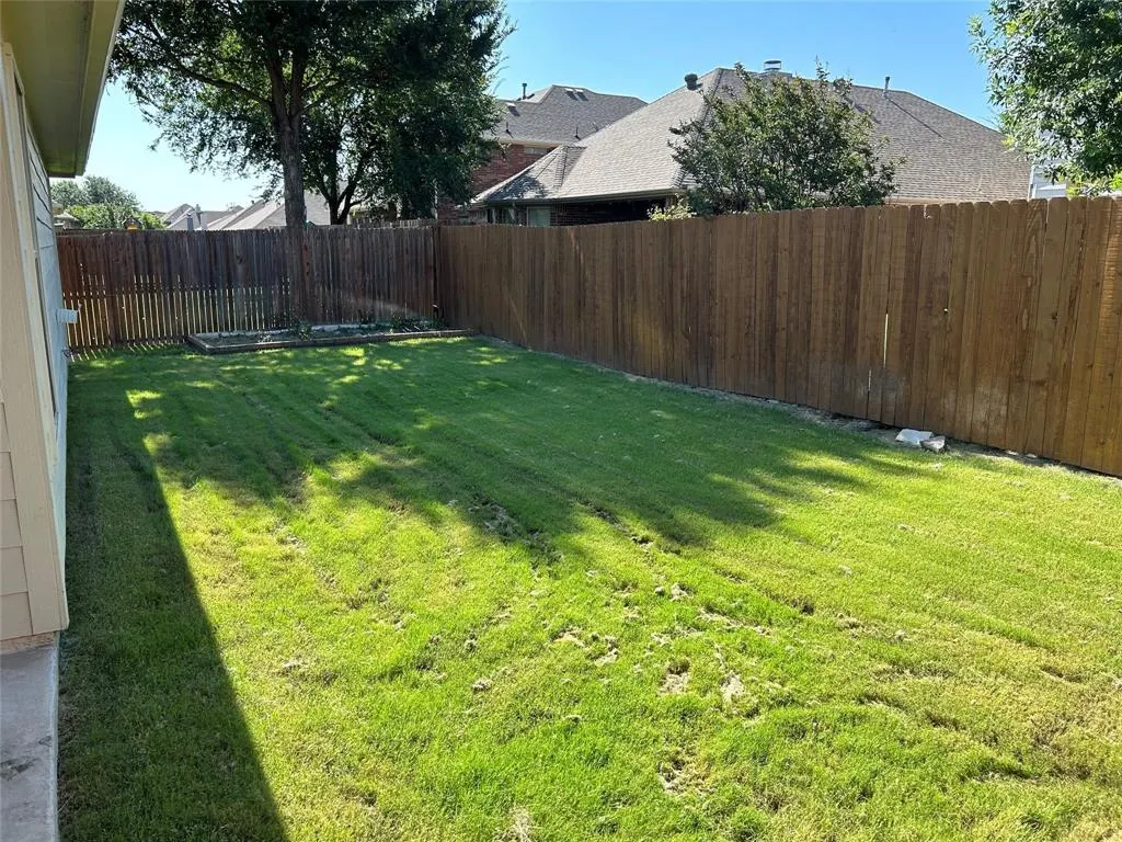 816 Lake Grove Drive