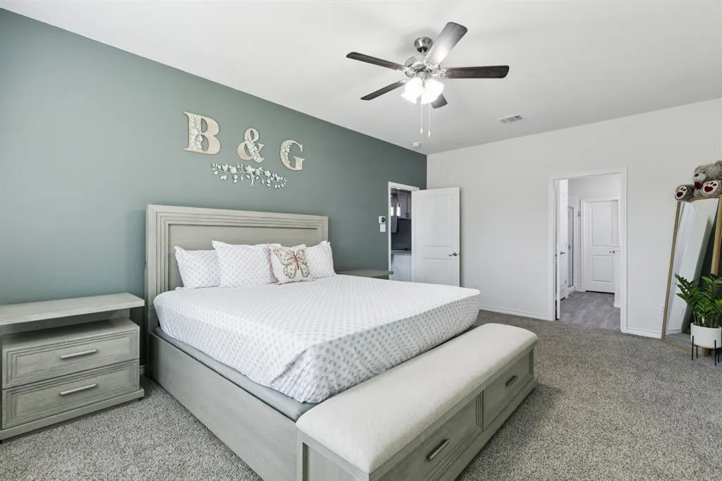 11112 Canyon Oak Street