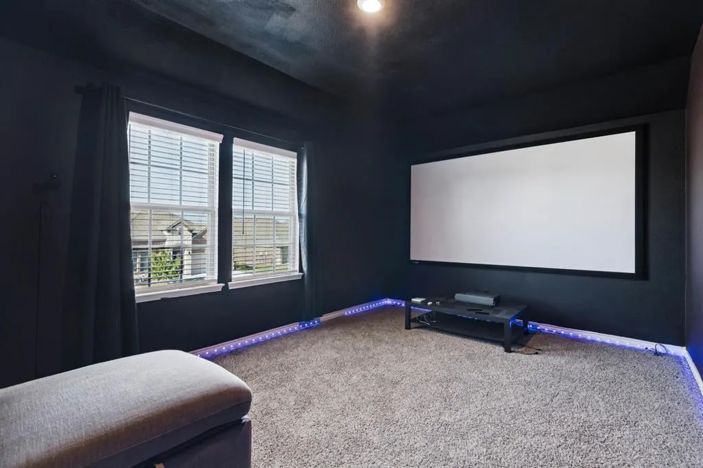 11112 Canyon Oak Street