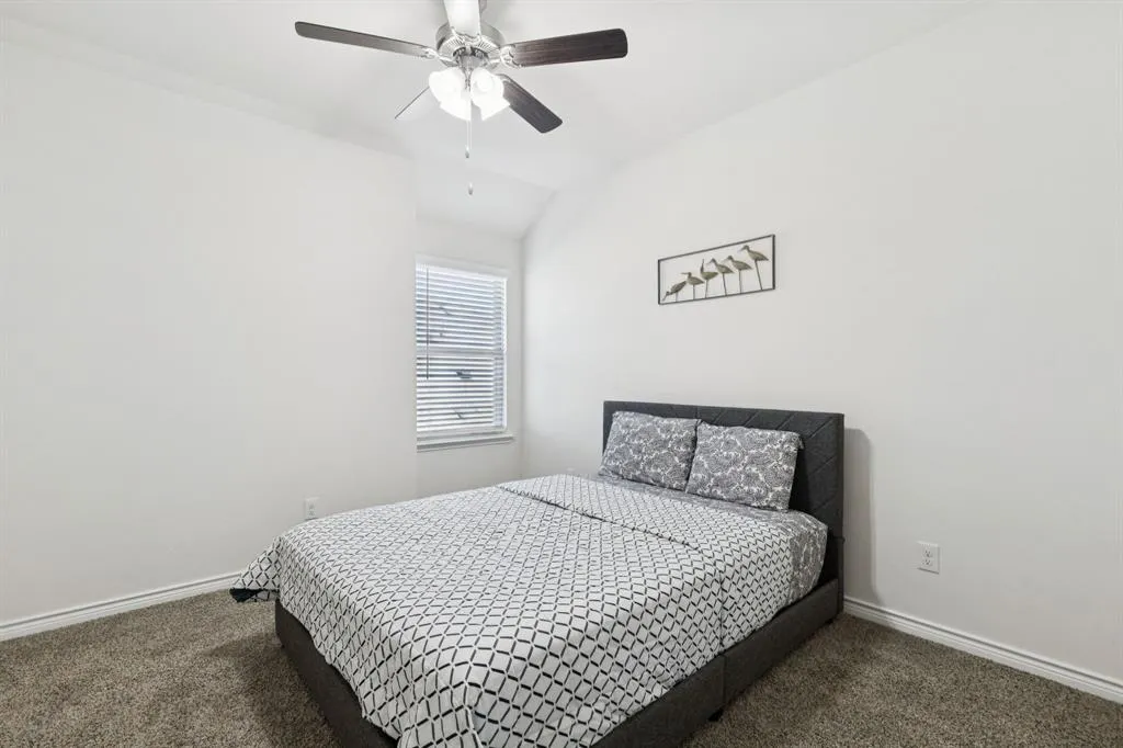 11112 Canyon Oak Street