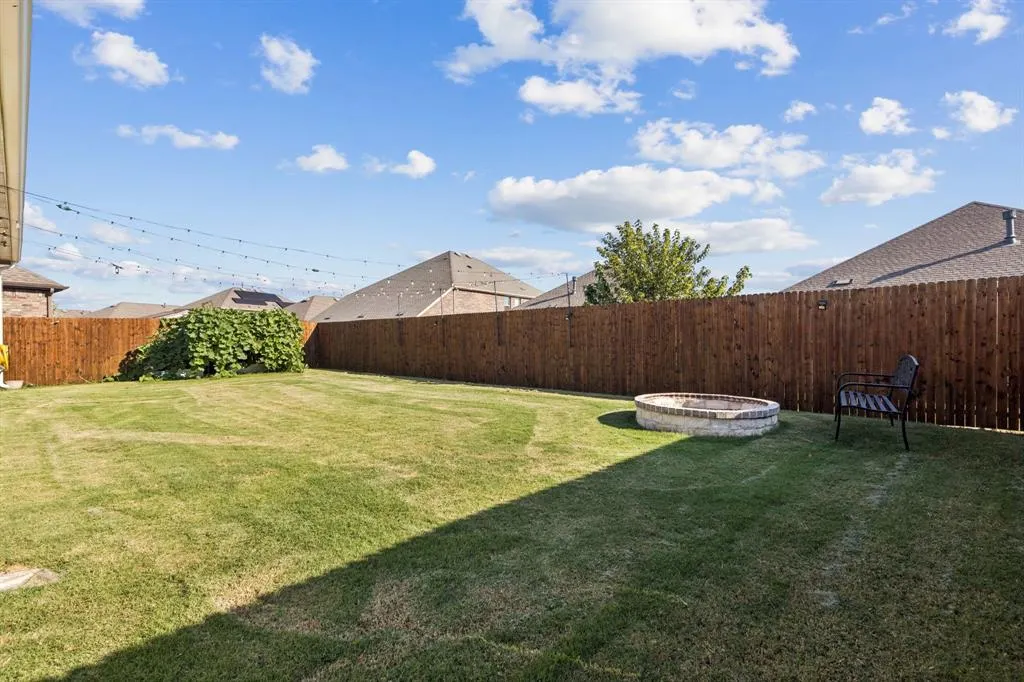 11112 Canyon Oak Street