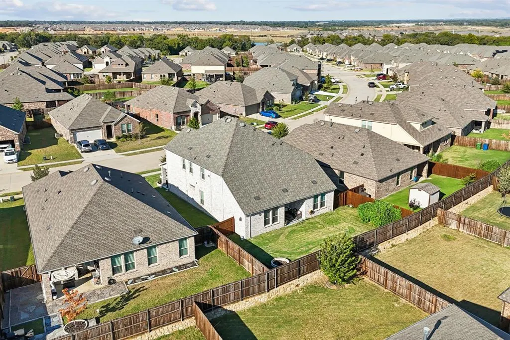 11112 Canyon Oak Street