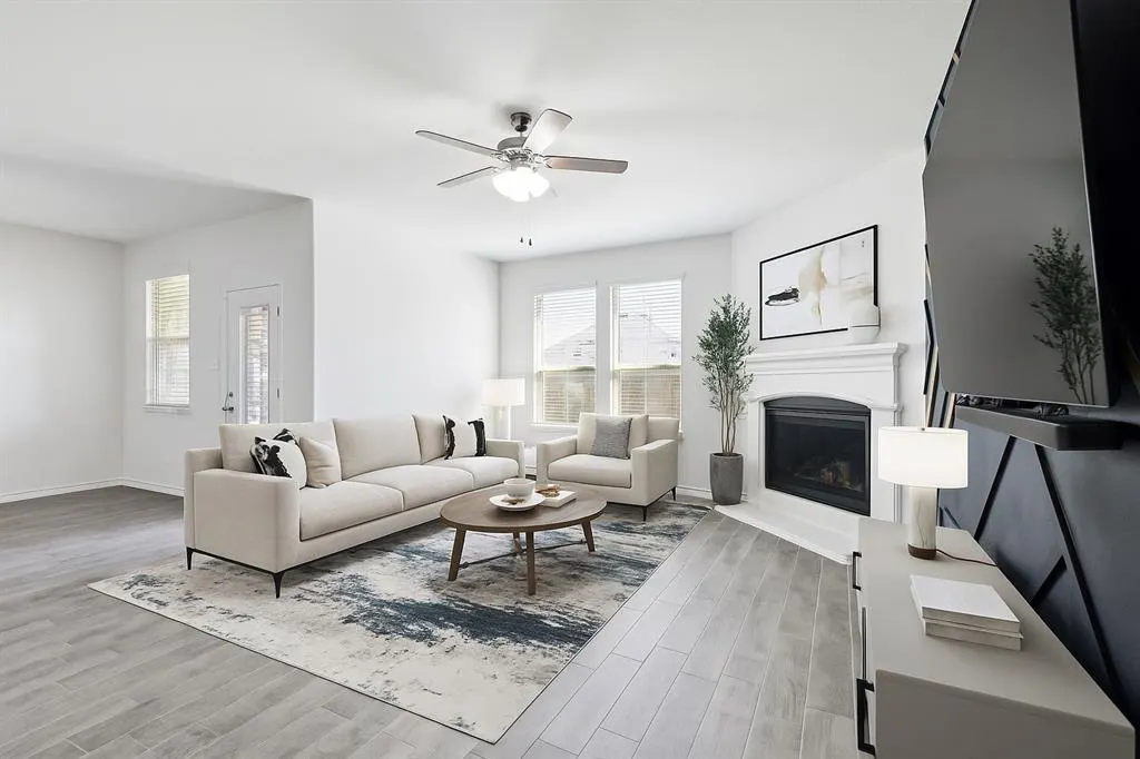 11112 Canyon Oak Street