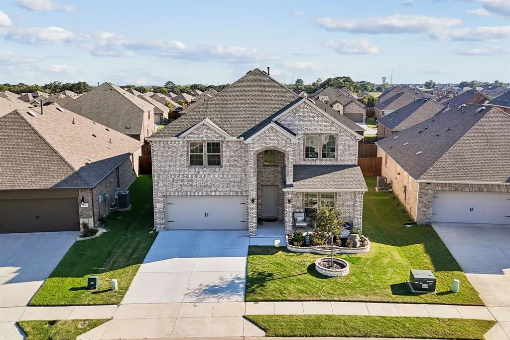 11112 Canyon Oak Street