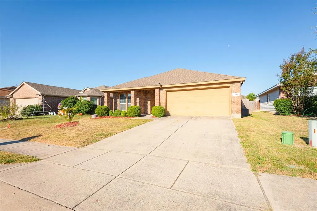 1424 Oak Hollow Lane