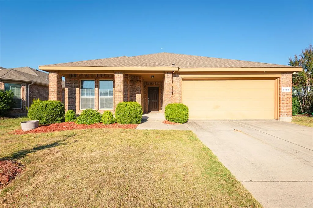 1424 Oak Hollow Lane