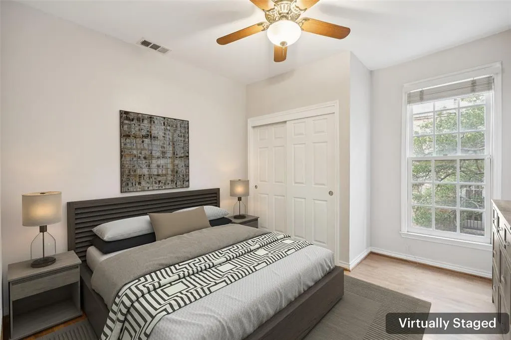 4511 Gilbert Avenue, #103