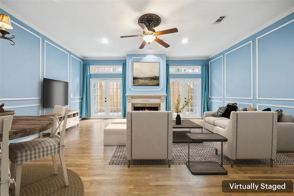 4511 Gilbert Avenue, #103