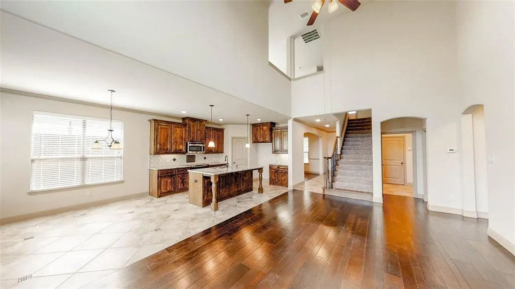 941 Lake Meadow Lane