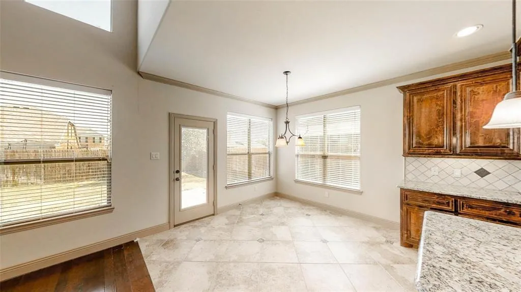 941 Lake Meadow Lane