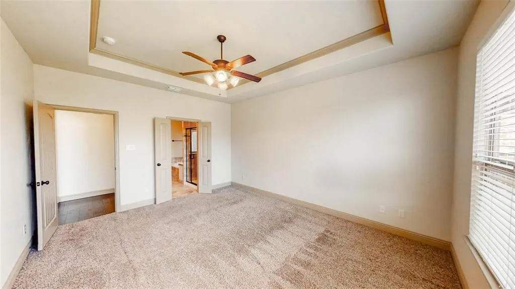 941 Lake Meadow Lane