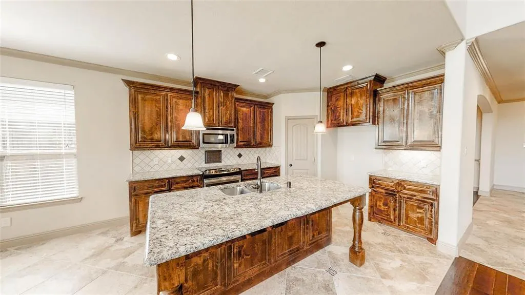 941 Lake Meadow Lane