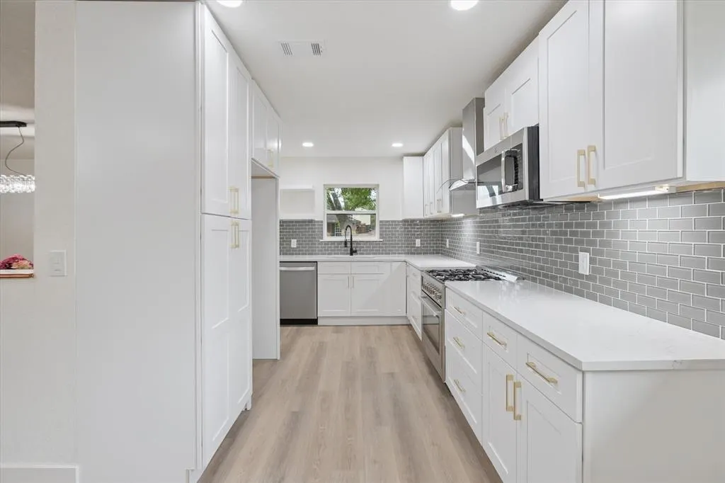 2309 Monticello Circle