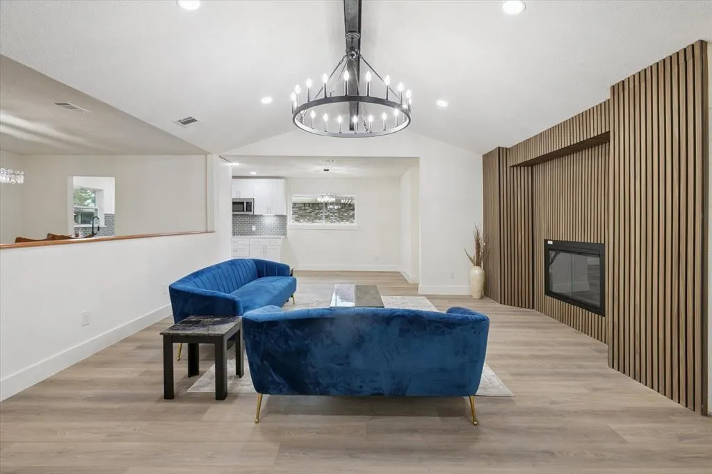 2309 Monticello Circle