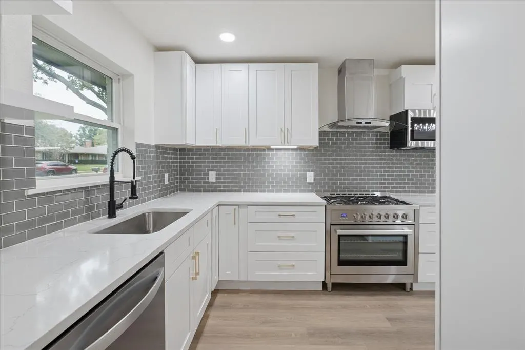 2309 Monticello Circle