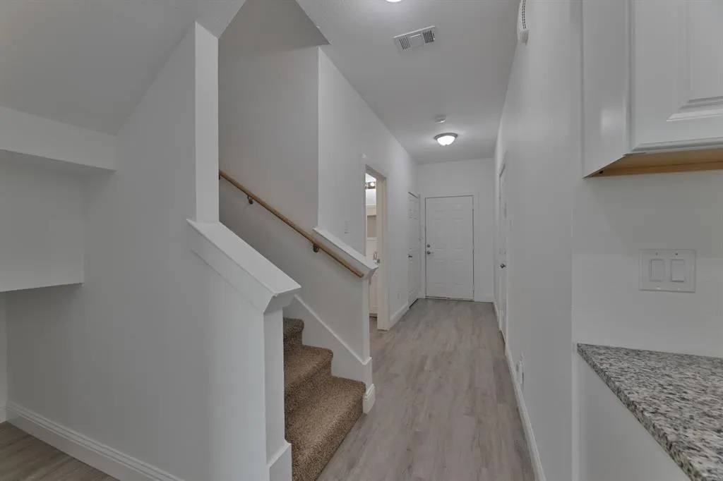 840-842 Ryan Road, #842