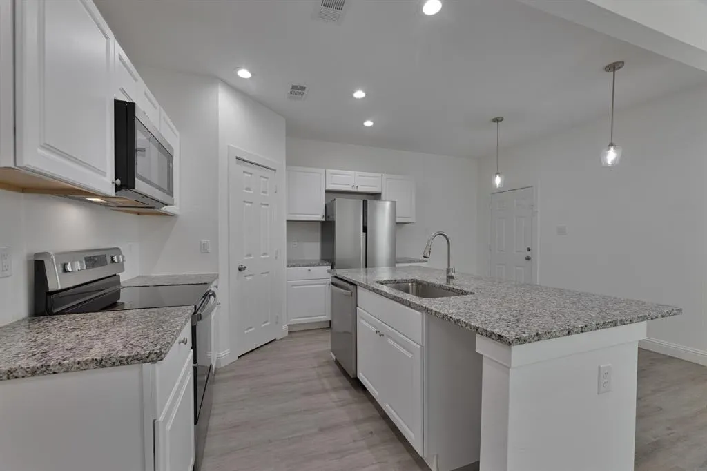 840-842 Ryan Road, #842