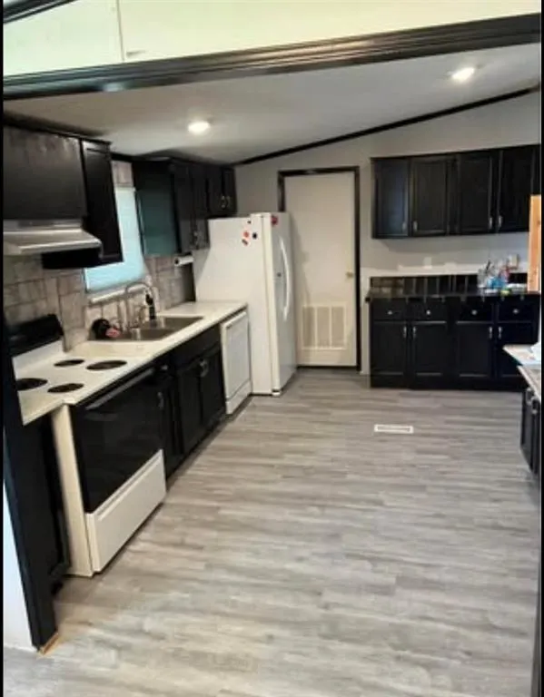 1800 preston on the lake Boulevard, #512