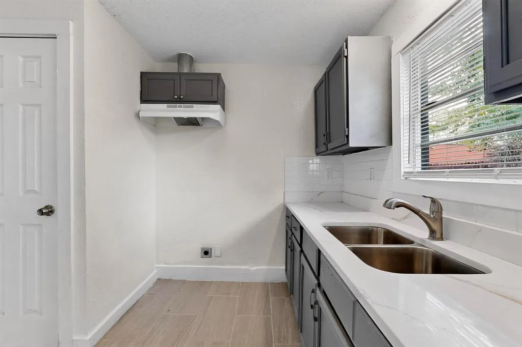 3515 Kenilworth Street