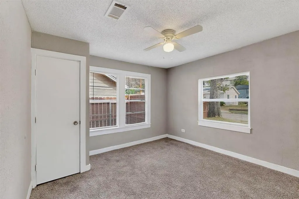 3515 Kenilworth Street