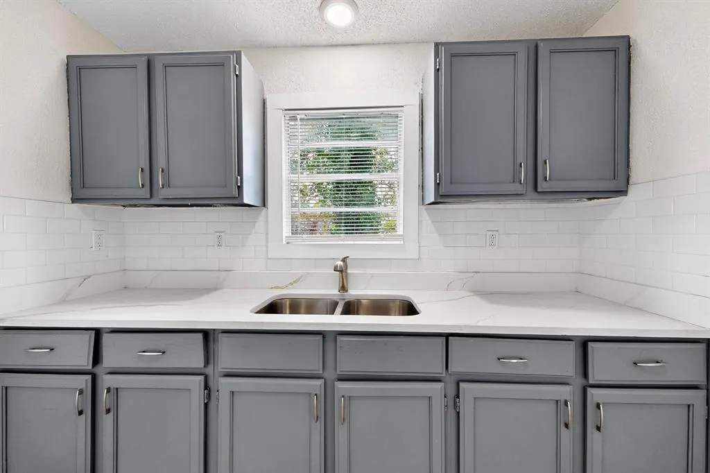 3515 Kenilworth Street