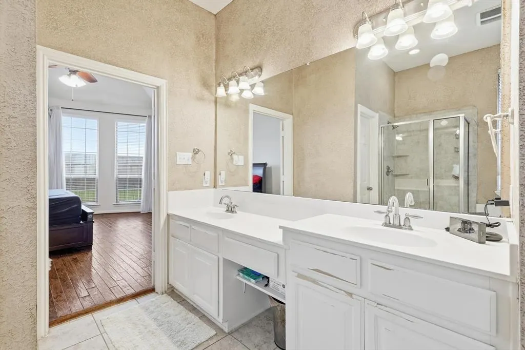 2624 Deer Hollow Drive