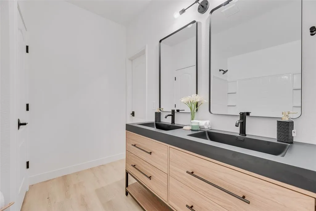 6813 Cotton Seed Drive