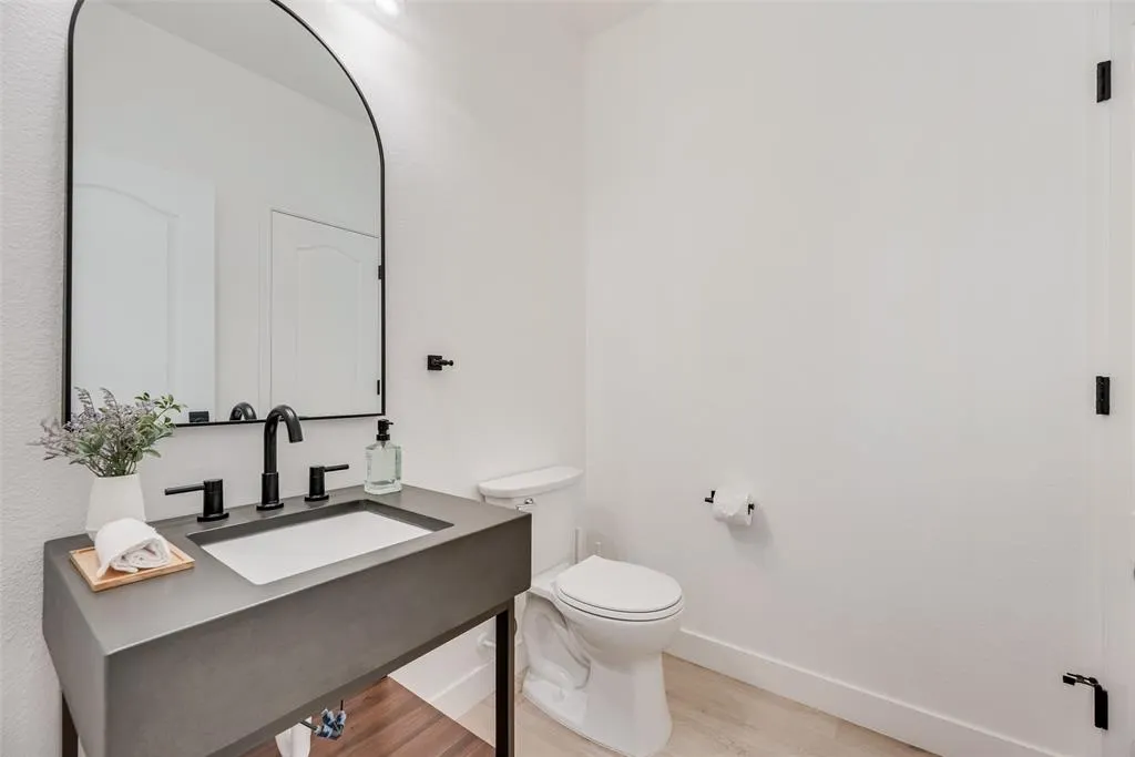 6813 Cotton Seed Drive