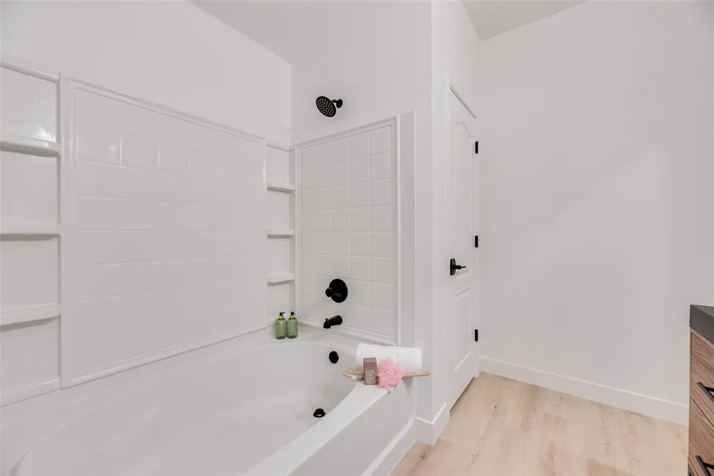 6813 Cotton Seed Drive